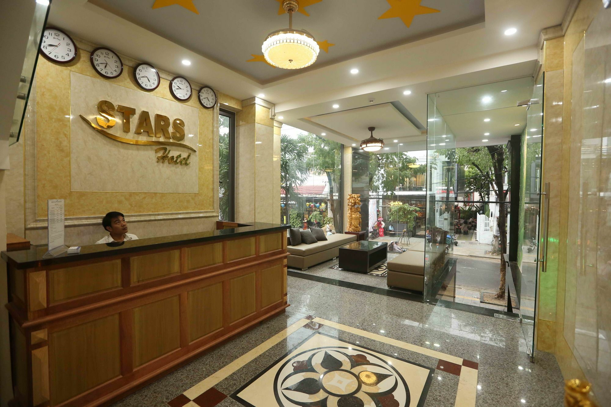 Stars Hotel Da Nang Buitenkant foto