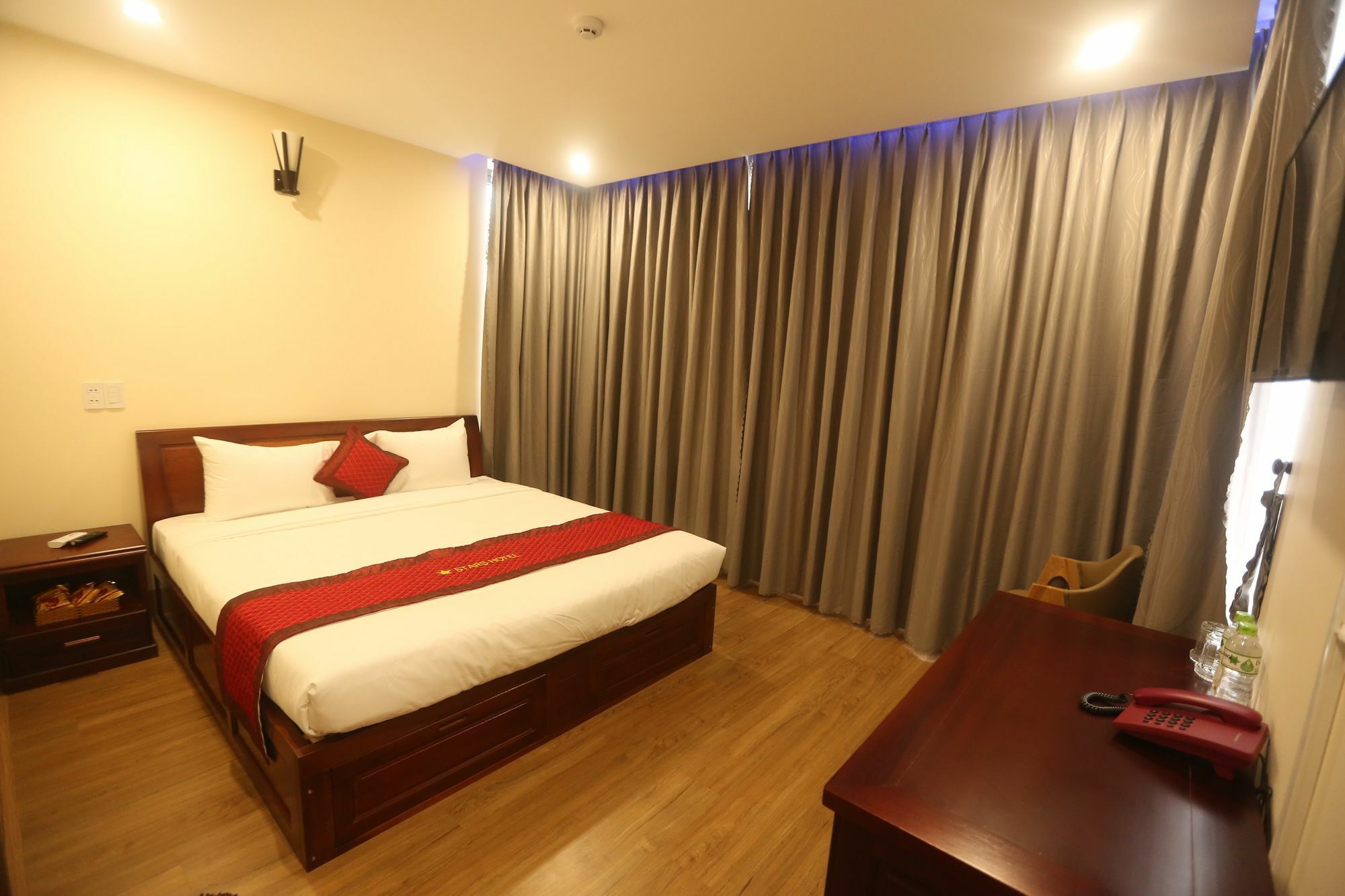 Stars Hotel Da Nang Buitenkant foto