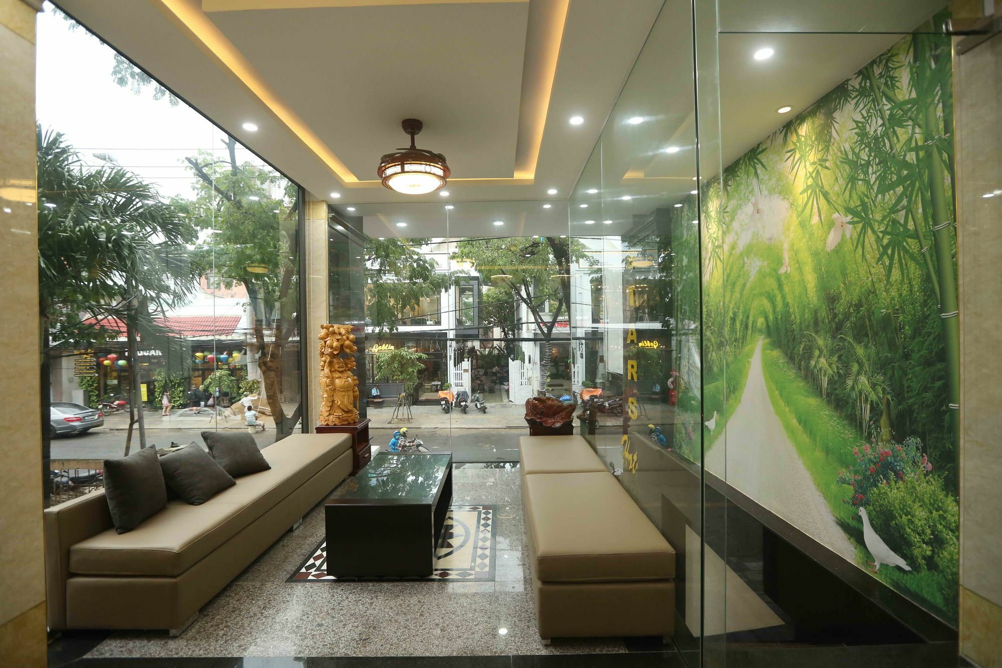 Stars Hotel Da Nang Buitenkant foto